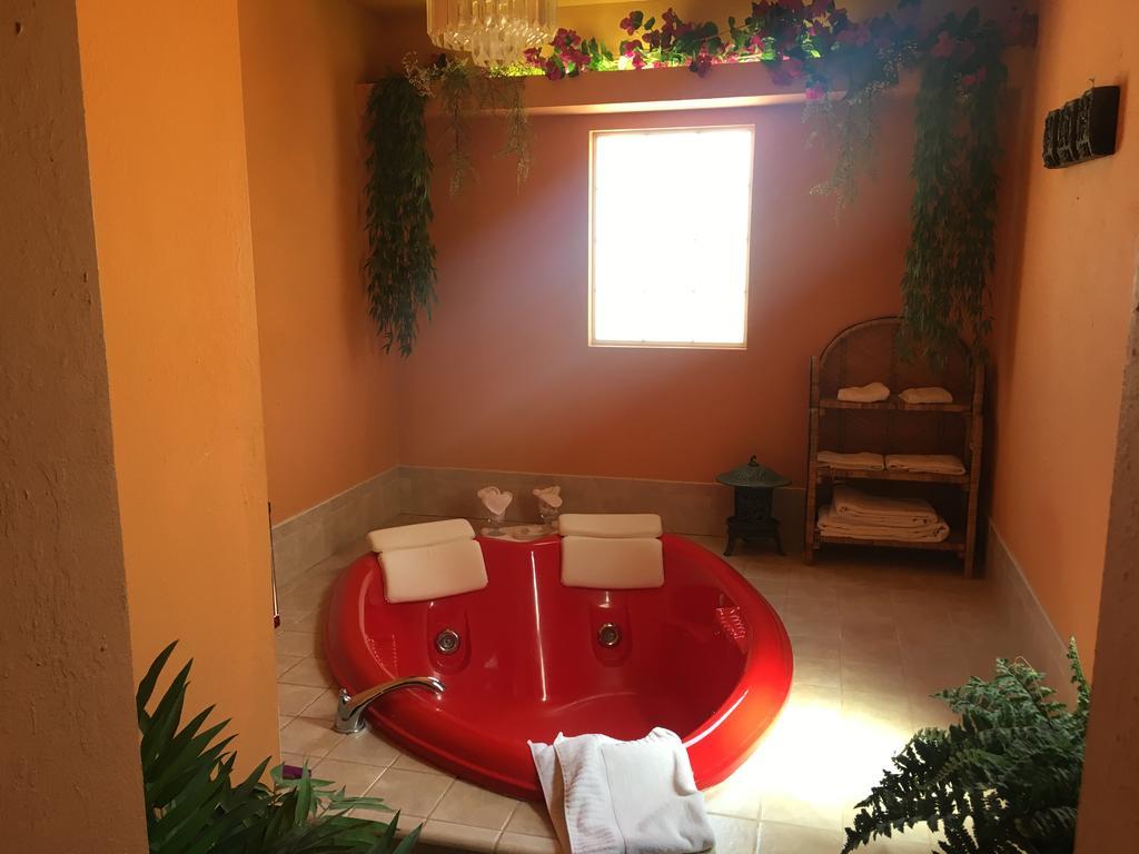 Shady Lady Bed And Breakfast Scottys Junction Екстериор снимка
